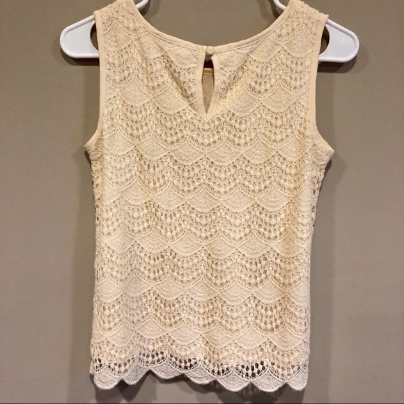 Madewell Crochet Scallop Edge Top - Picture 3 of 8